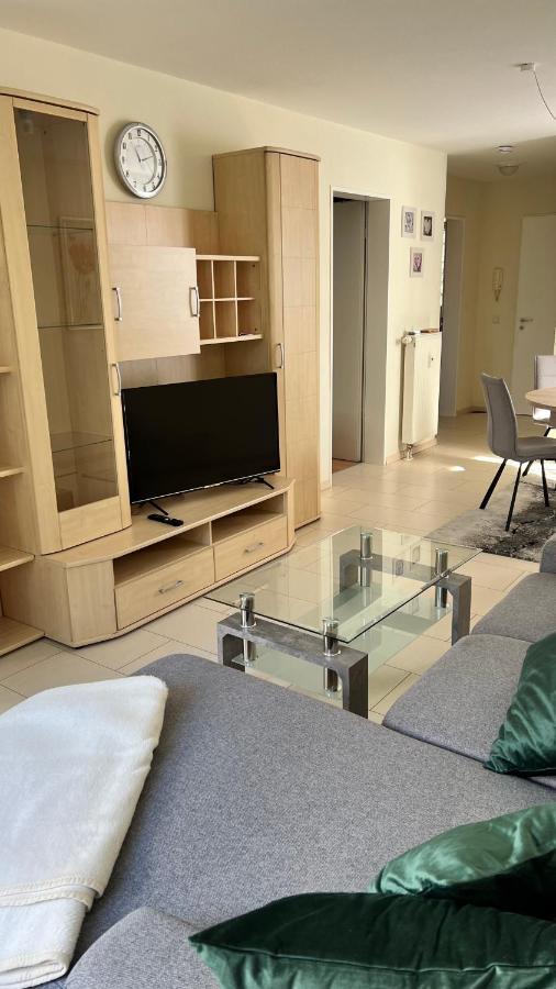 Apartment Centrally Located In The Rhine-Main Area Riedstadt Buitenkant foto