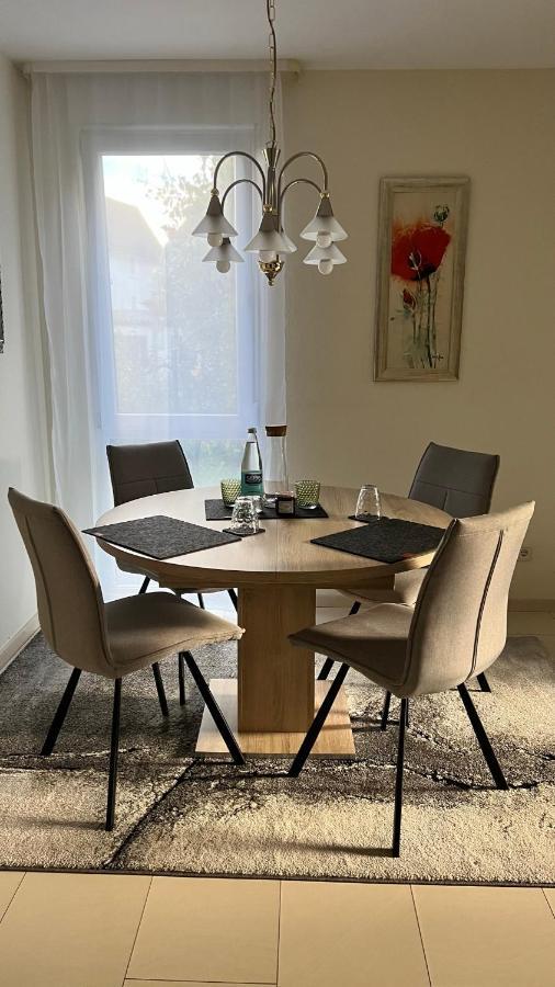 Apartment Centrally Located In The Rhine-Main Area Riedstadt Buitenkant foto